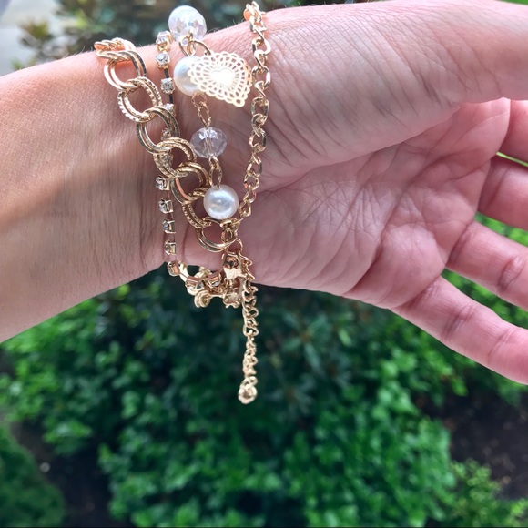 GB31 | Gold Multilayered Heart Bead  Bracelet - Picture 5 of 8